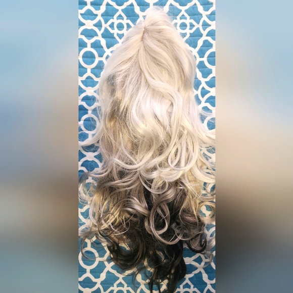 Leg Avenue Multicolor Long Wavy Wig - Picture 3 of 5